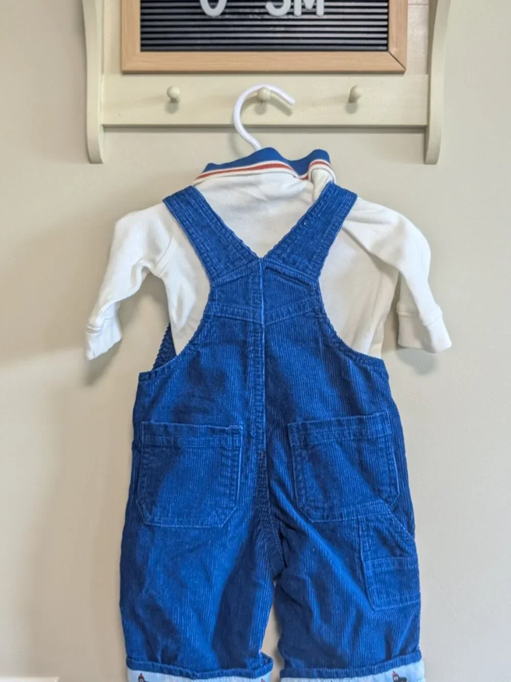 Gymboree 0-3M Arctic Animals Corduroy Overall Set